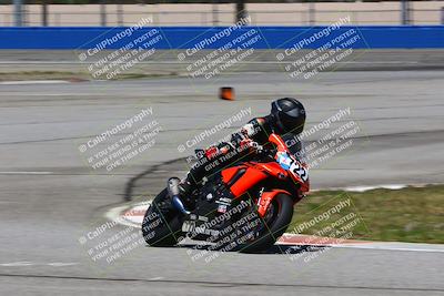 media/Apr-23-2022-Fastrack Riders (Sat) [[cb2d6ae73d]]/LEVEL 4/1PM TURN 6 OUTSIDE/